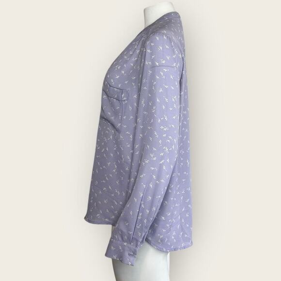 Lush | Long Sleeve V-Neck Blouse | Lilac | Size L - Picture 5 of 13